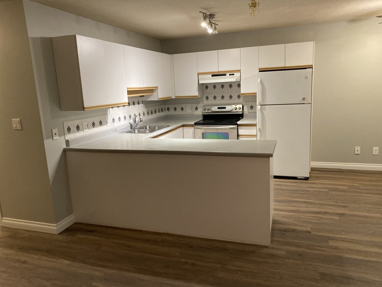 127 Ave NW & 117 St NW - Photo 5 of 25
