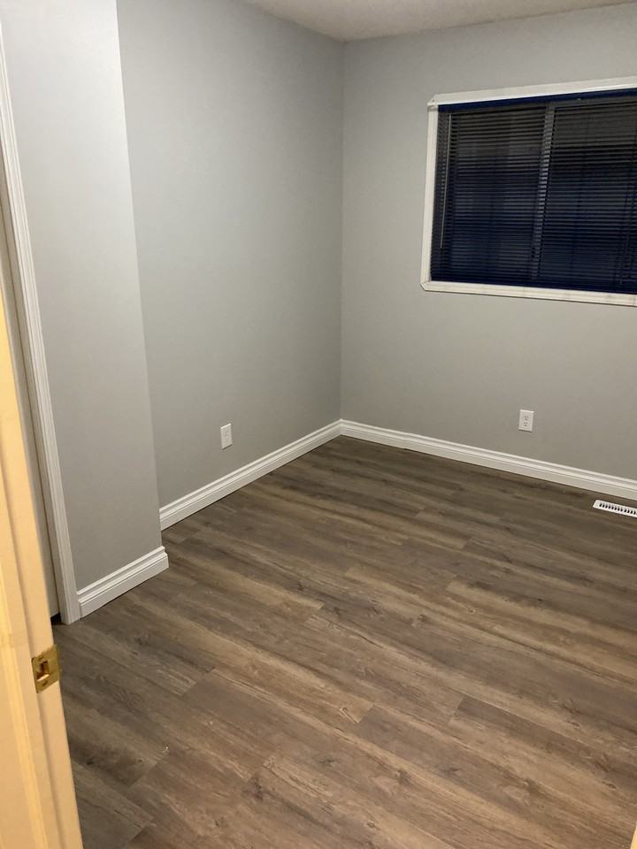 127 Ave NW & 117 St NW - Photo 6 of 25