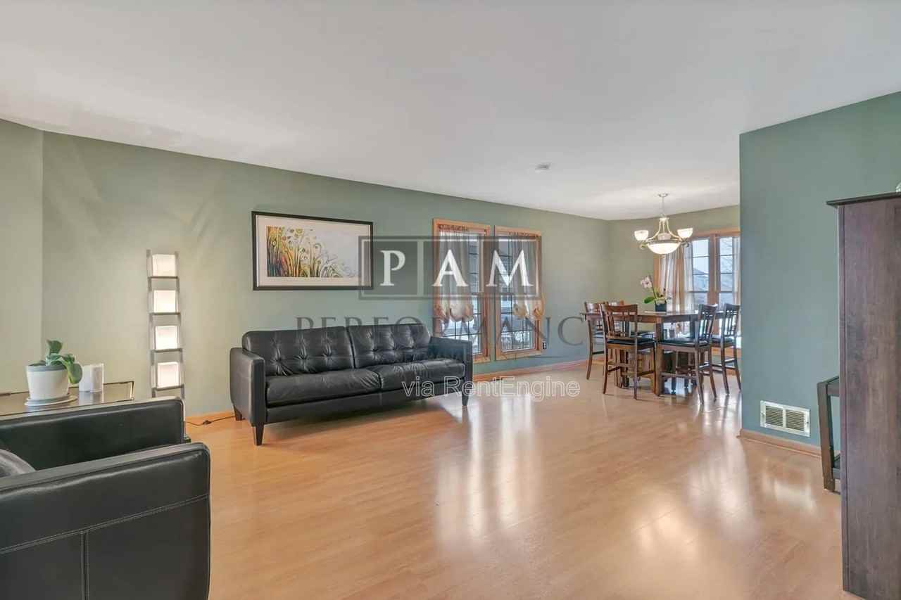 6422 99th Ave - Photo 2 of 30