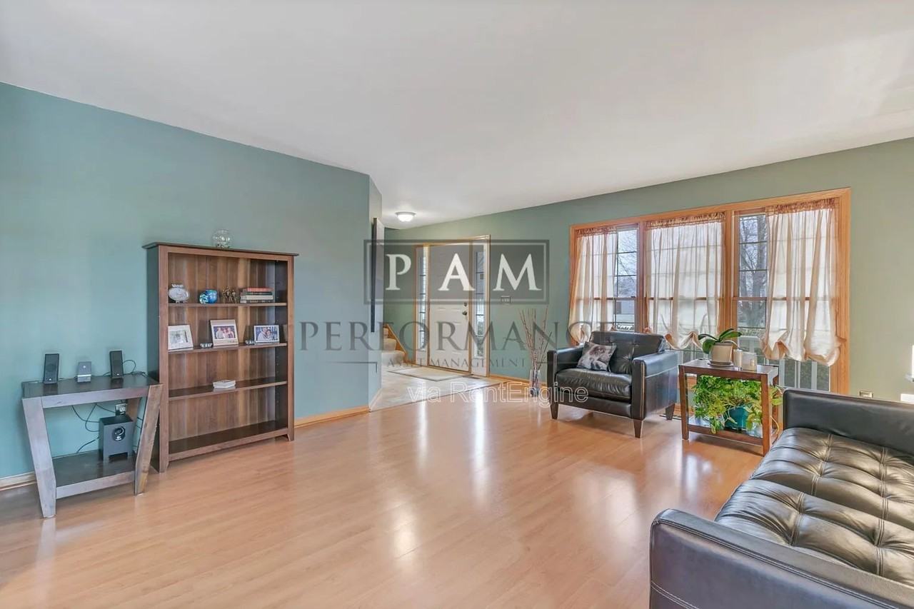 6422 99th Ave - Photo 4 of 30