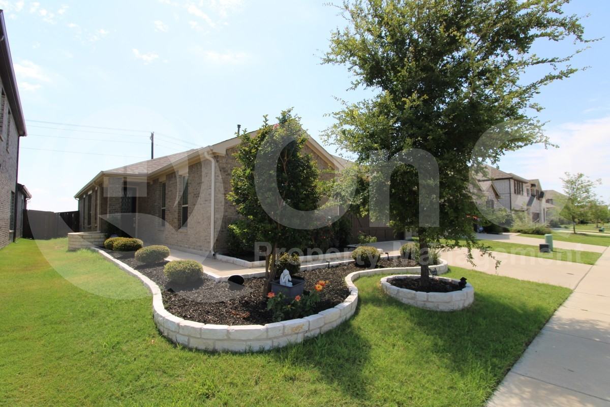 4112 Wood River Trl - Photo 2 of 18