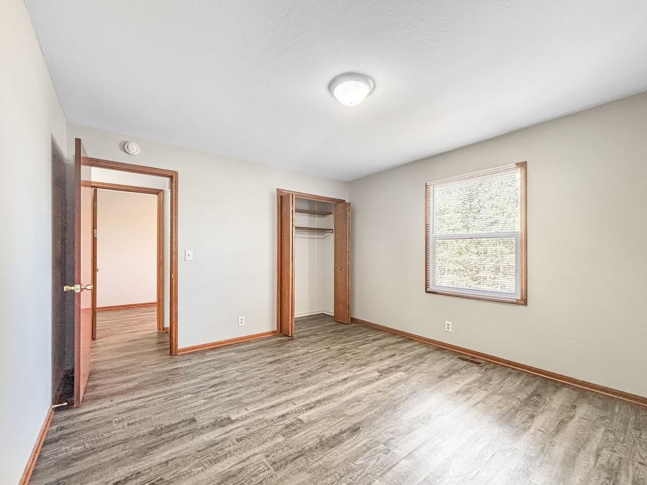 2642 Kragspough Ct - Photo 4 of 6