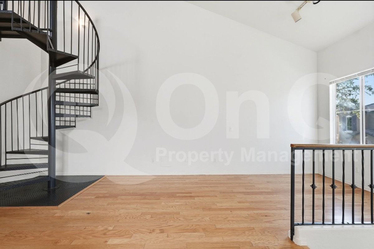 161 W Campbell Ct - Photo 6 of 24