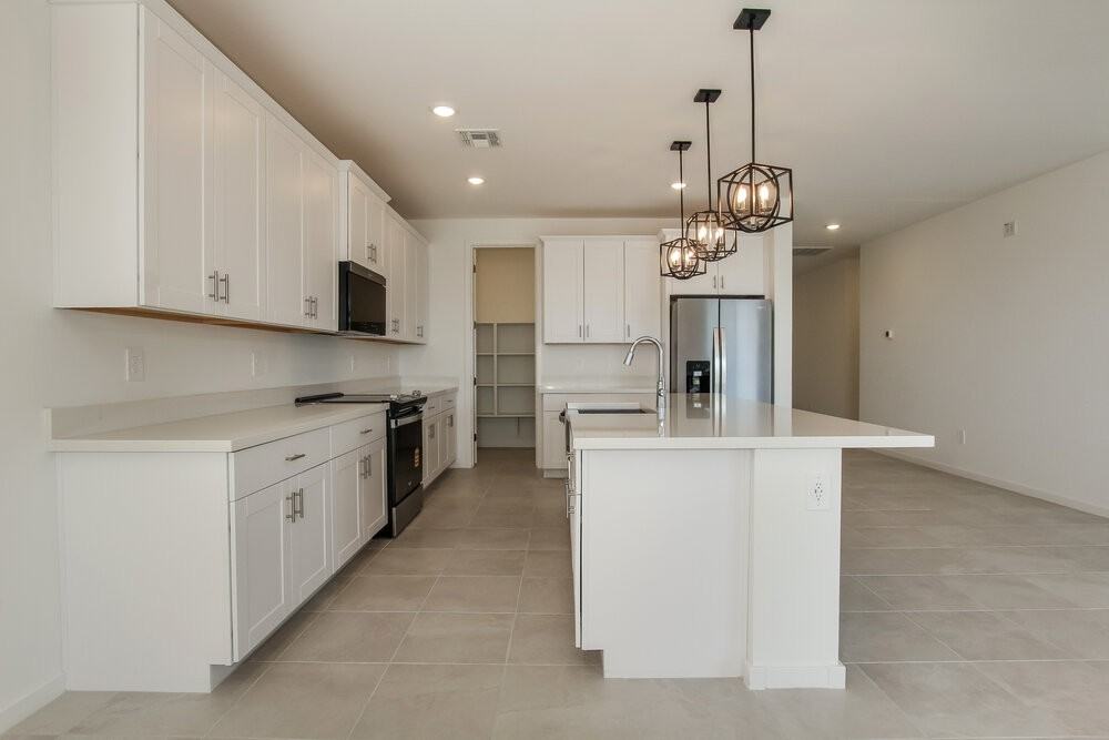 5440 S 245th Ave - Photo 6 of 16