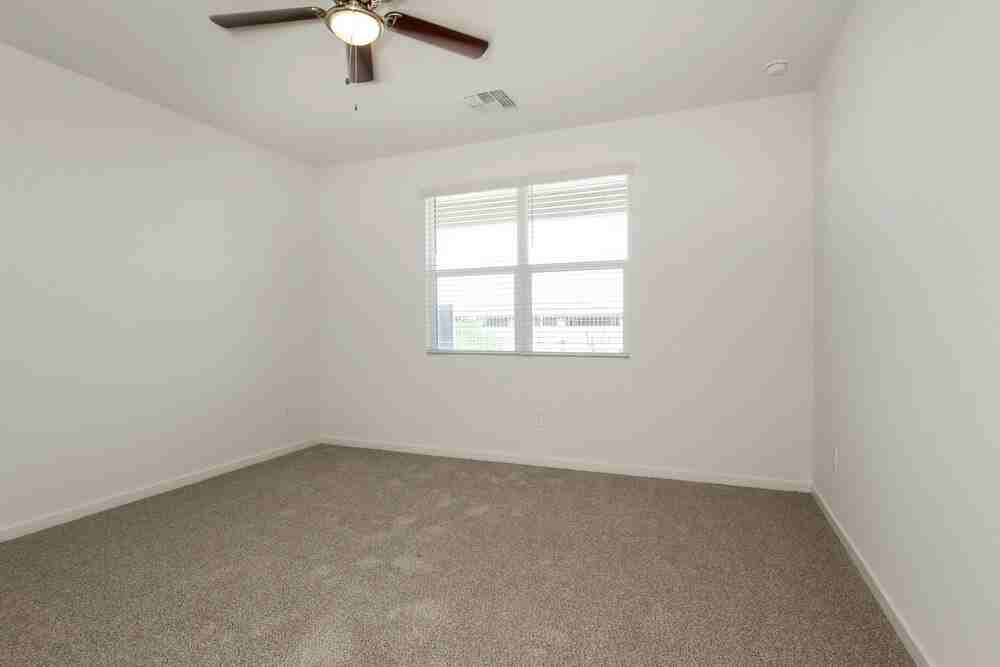 5440 S 245th Ave - Photo 7 of 16