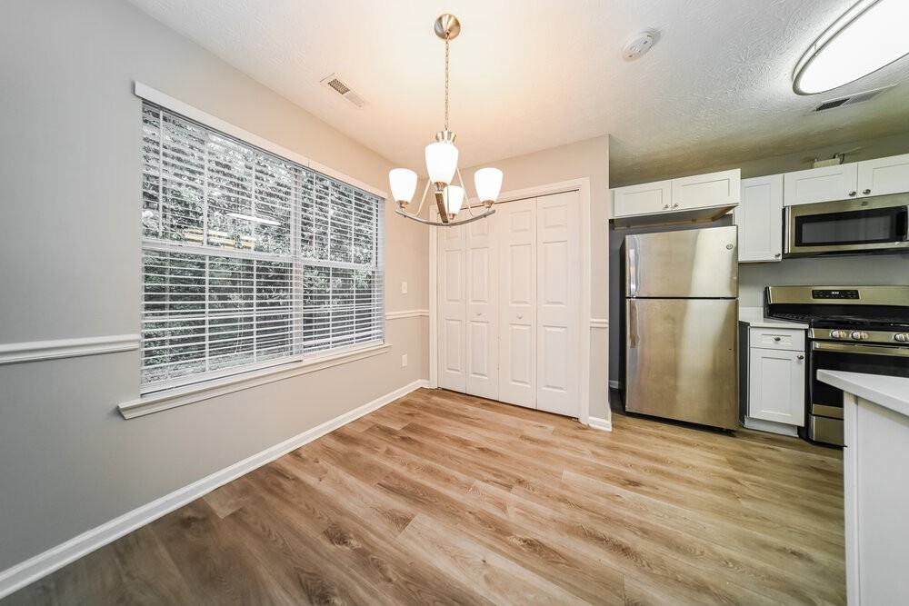 1322 Sweetwater Ct - Photo 6 of 16
