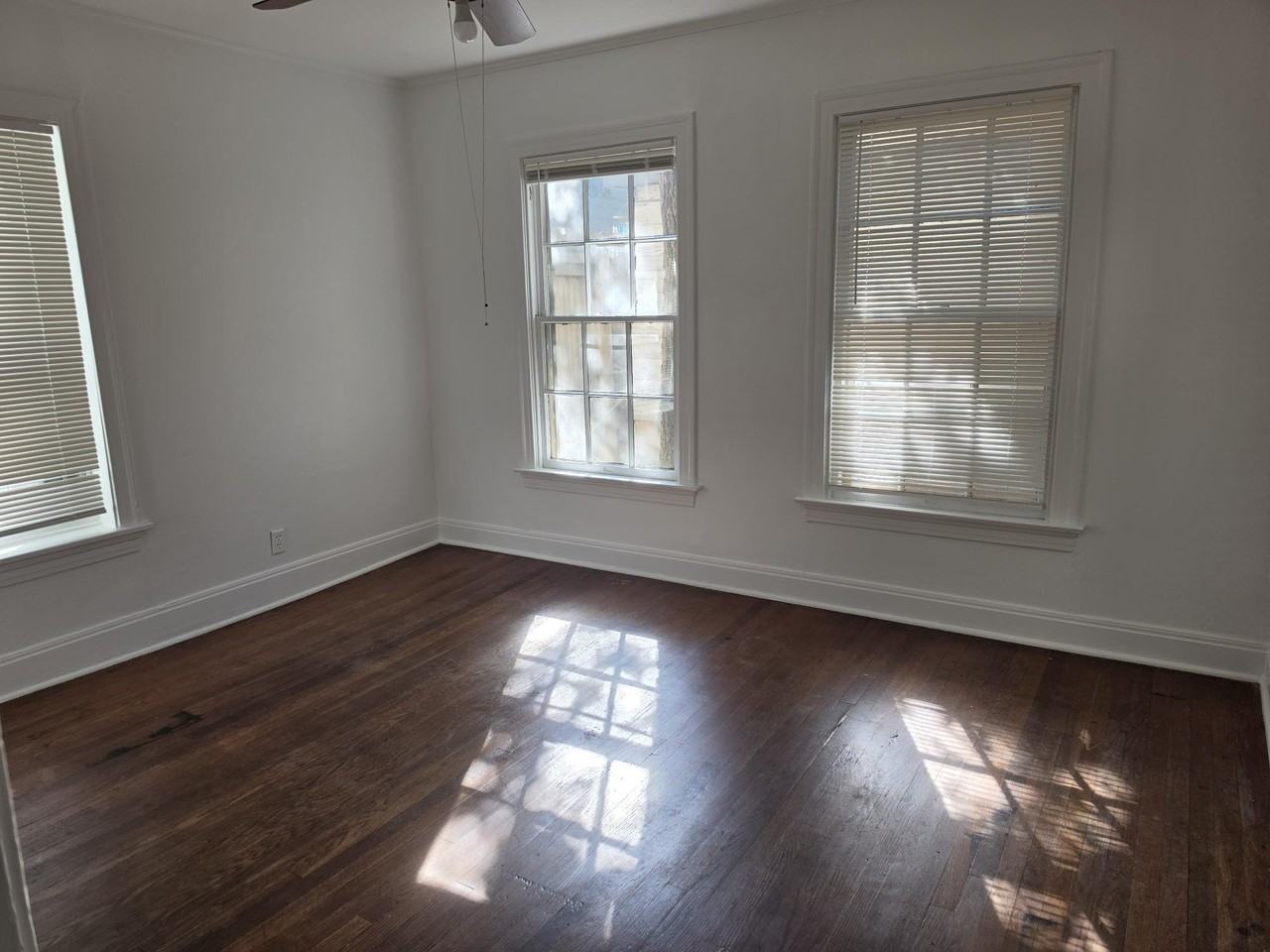 1401 Hartford Rd #4 - Photo 3 of 17