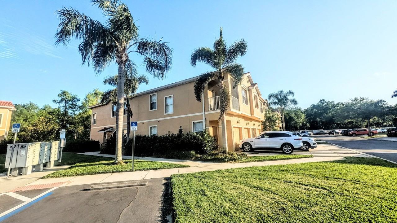 3711 Parkridge Cir