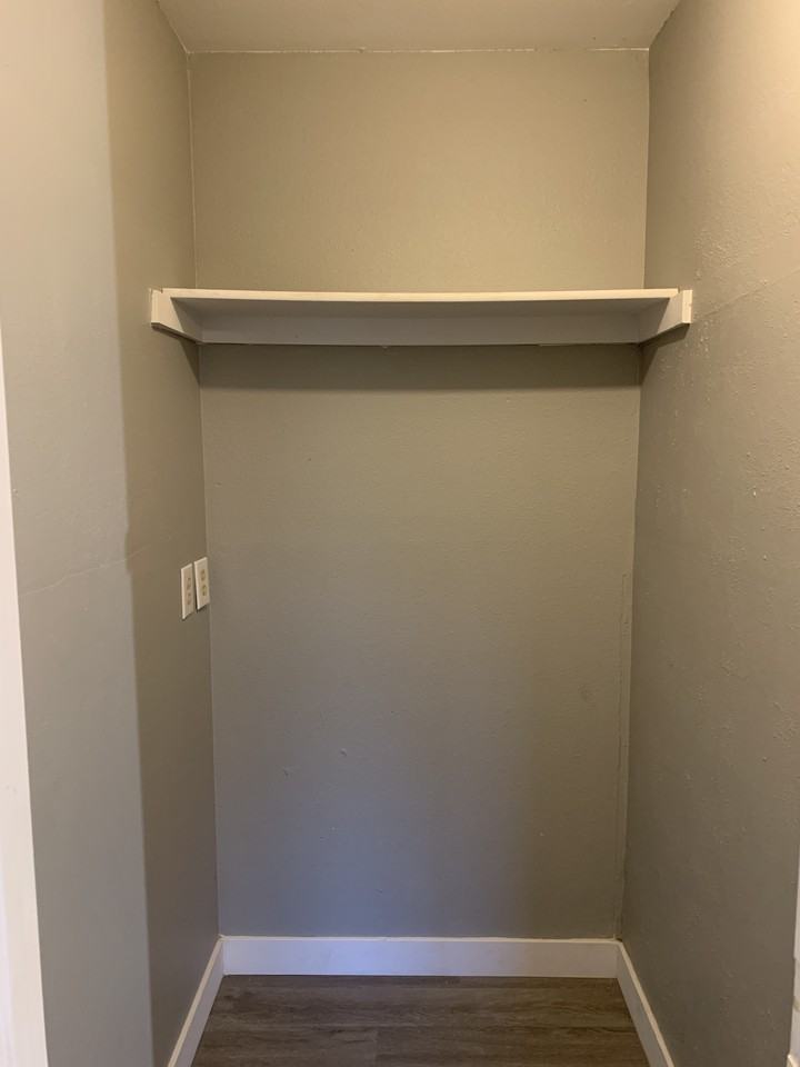 7943 York St #4 - Photo 5 of 5
