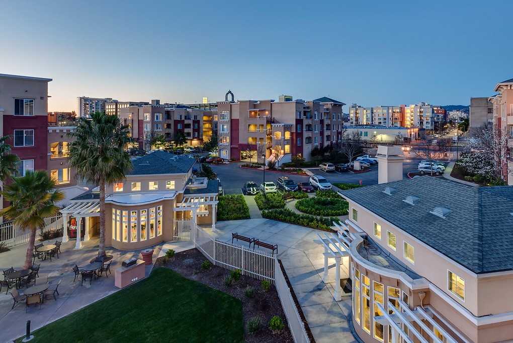 The Landing at Jack London Square - Photo 5 of 41