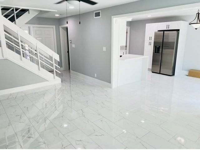 314 Sunshine Drive - Photo 5 of 8