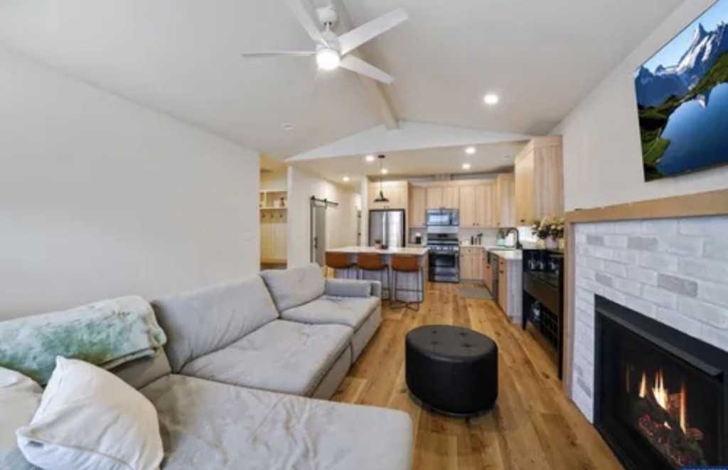 2773 Basalt Ct Ne - Photo 2 of 12