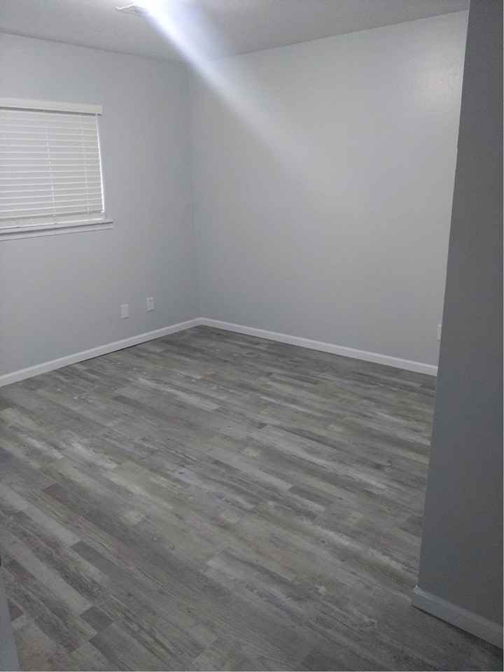 1010 Kearney St #5 - Photo 5 of 7