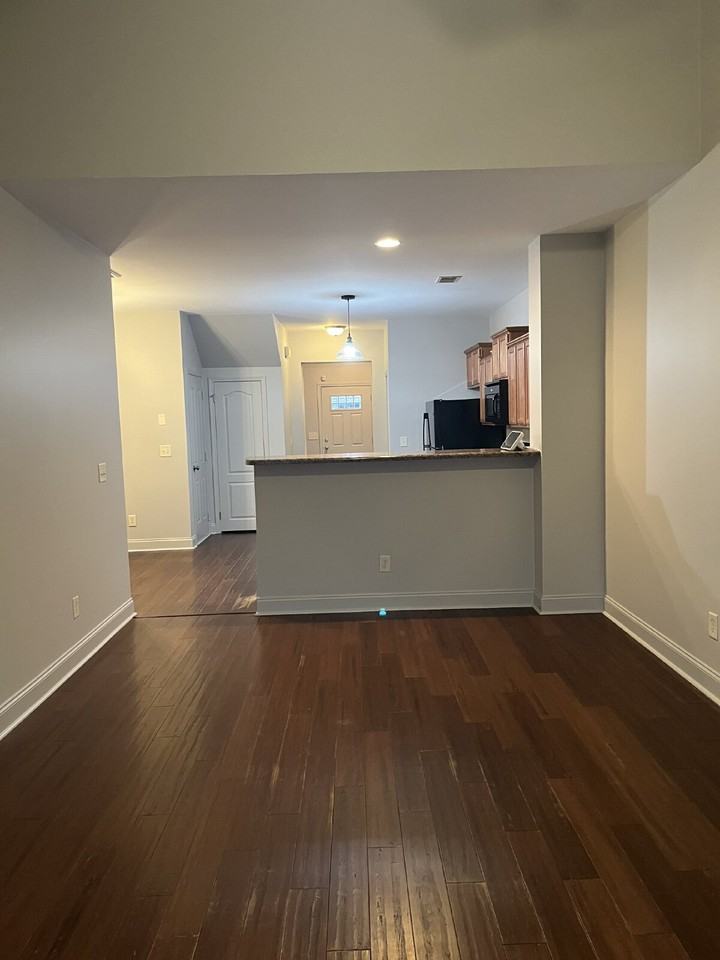 2716 Nashboro Blvd - Photo 4 of 31