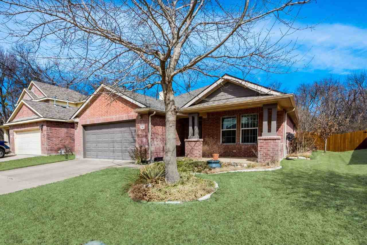 4005 Ringdove Way - Photo 3 of 30