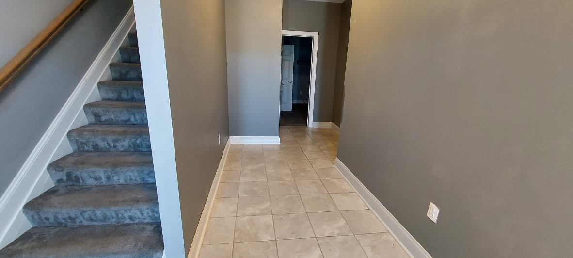 1056 Rye Dr - Photo 4 of 23