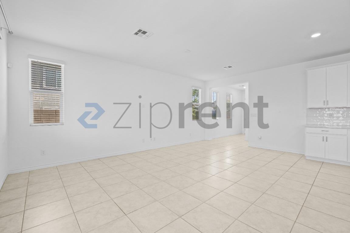 7137 Red Gulch St - Photo 6 of 30