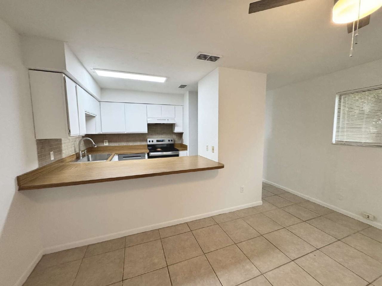 3825 Osprey Cir #D - Photo 4 of 12