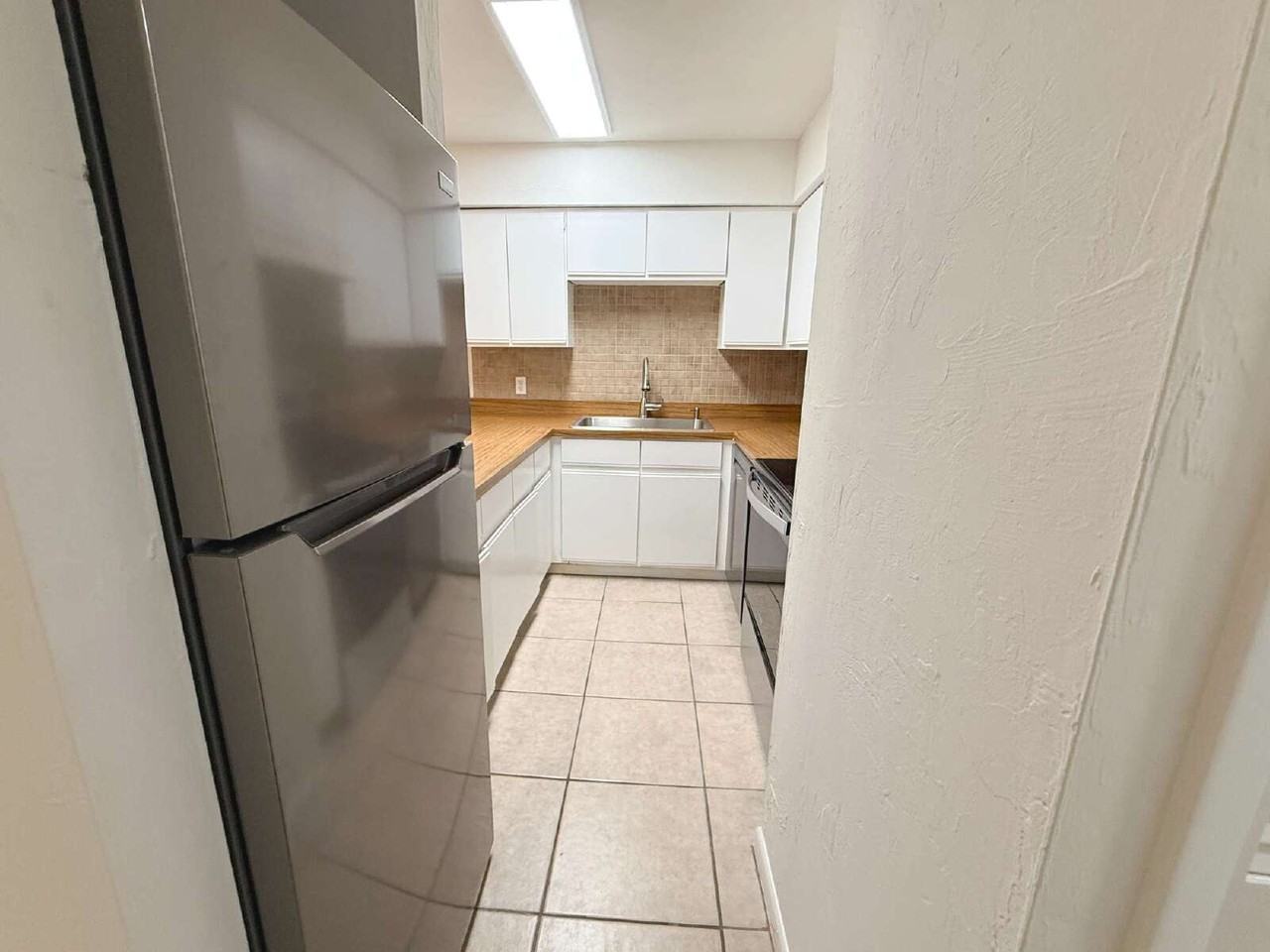 3825 Osprey Cir #D - Photo 7 of 12
