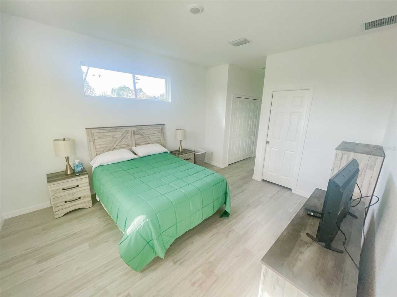 2805 Wells Ave - Photo 4 of 9