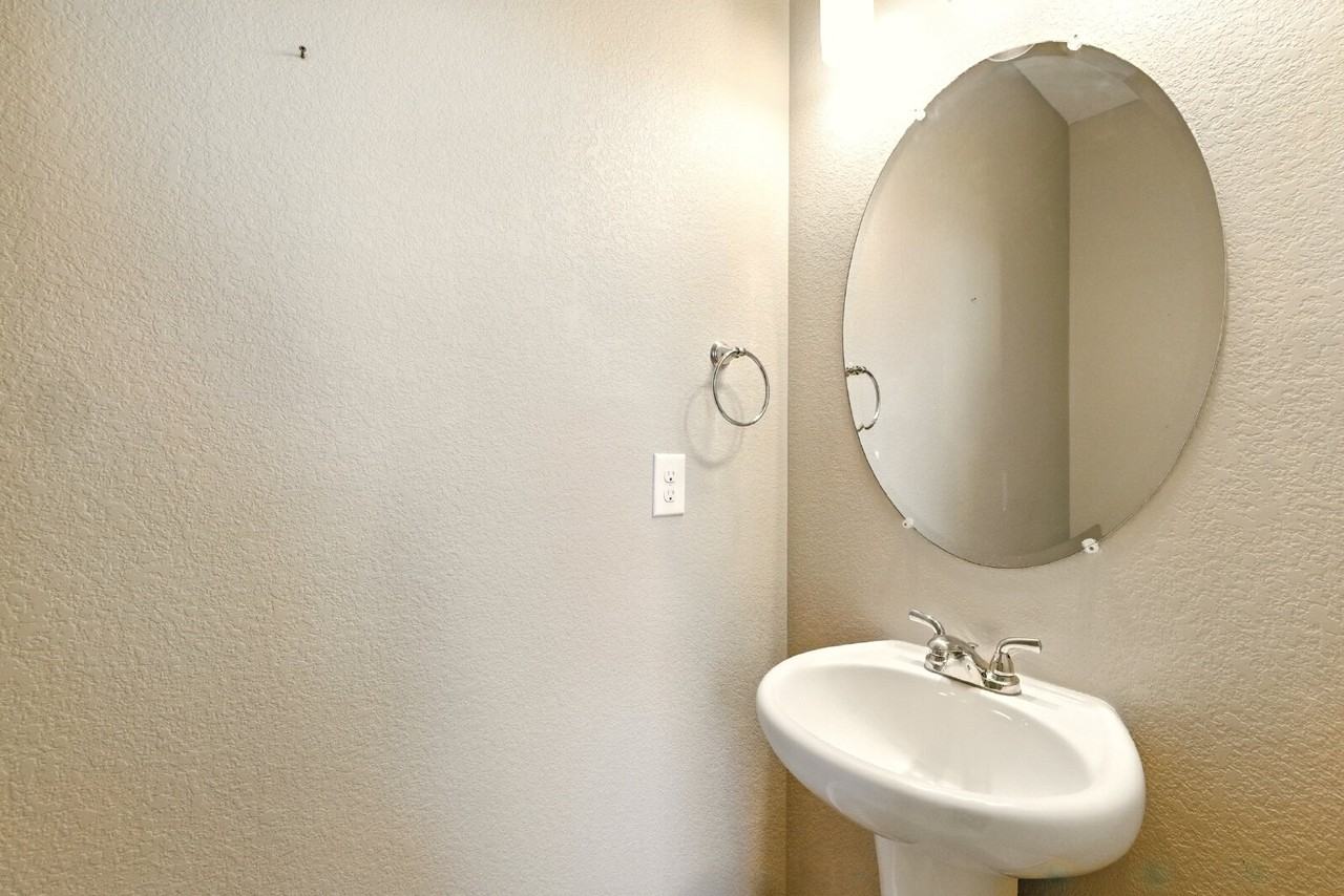 26217 E Byers Pl - Photo 4 of 22