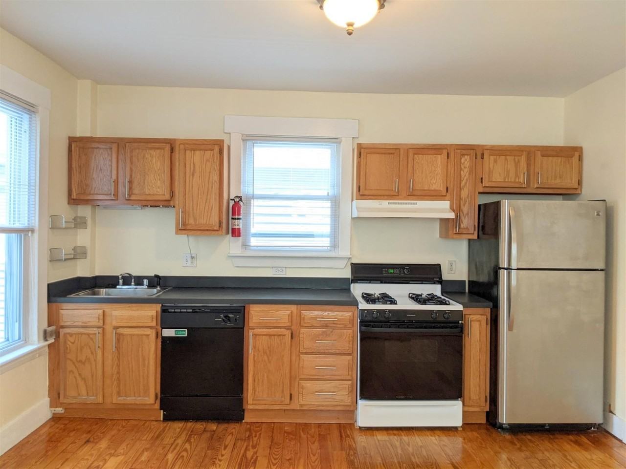 397 Washington St #2 - Photo 2 of 19