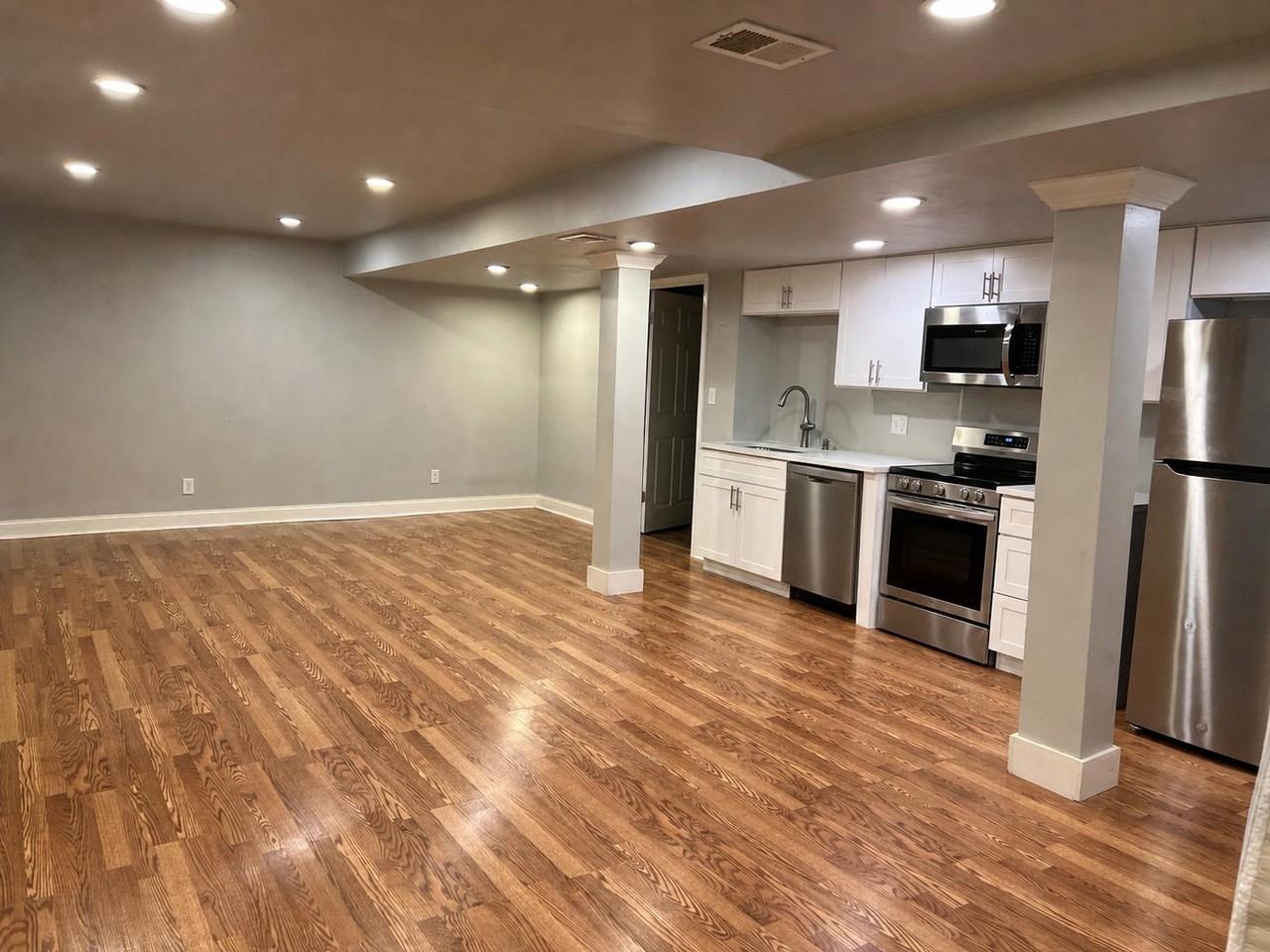 2155 Kinridge Rd #1 - Photo 2 of 5