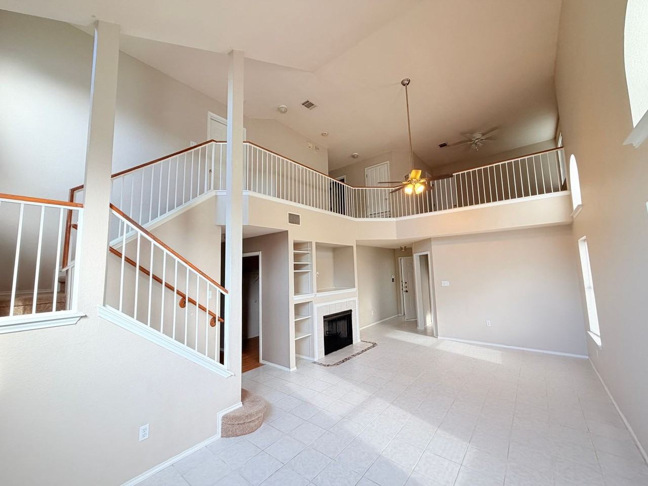 1522 Van Horn Dr - Photo 4 of 37