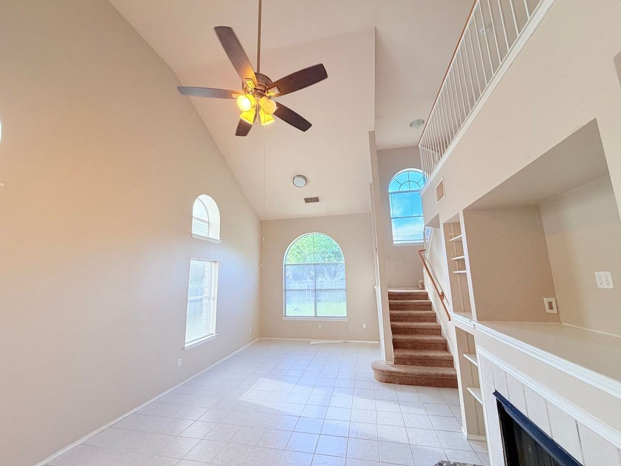 1522 Van Horn Dr - Photo 6 of 37
