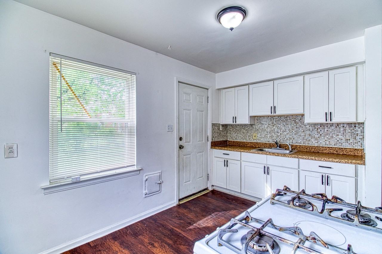 17710 Chester St #NA - Photo 6 of 15