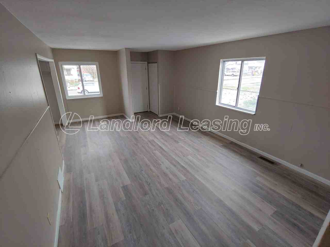 612 E 33rd St - Photo 2 of 15