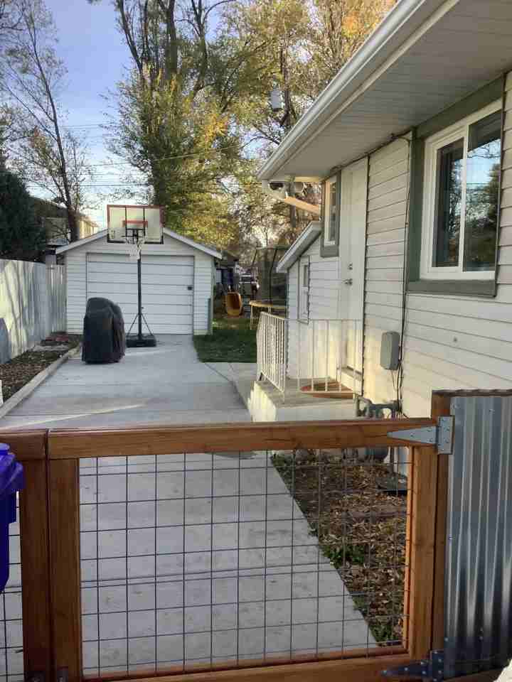 156 E Whitlock Ave #NA - Photo 3 of 15