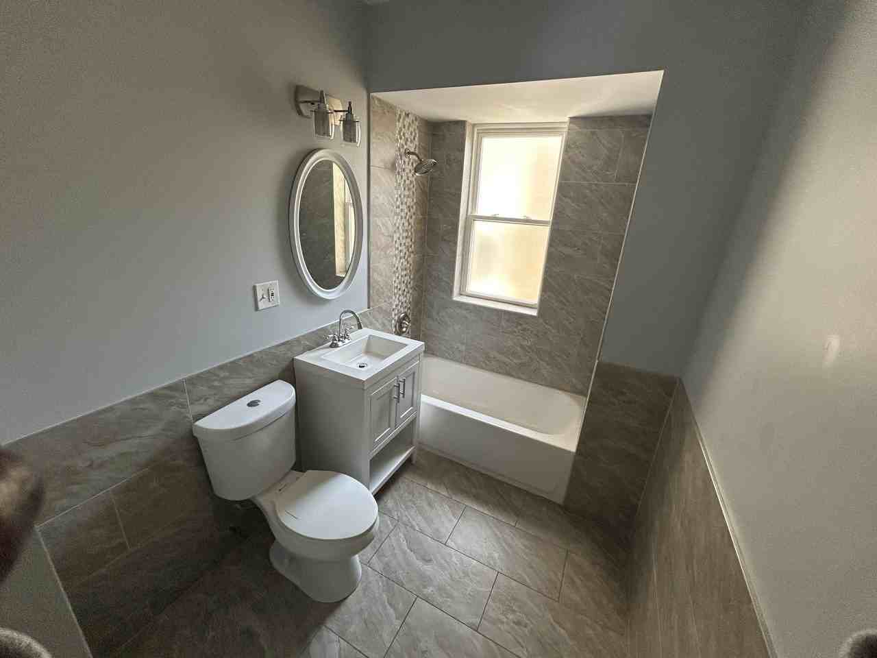 417 E 113th St - Photo 3 of 7