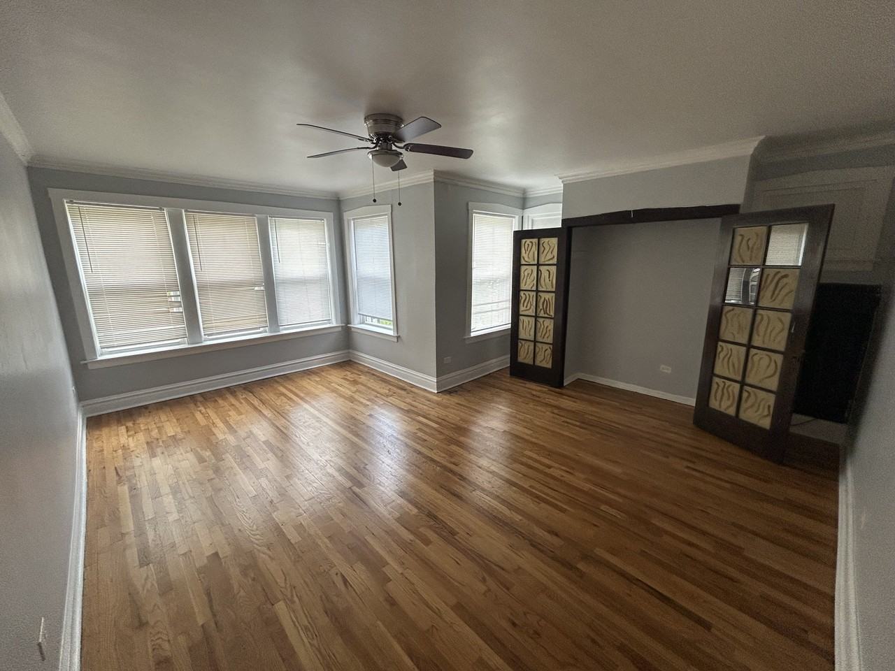 417 E 113th St - Photo 4 of 7