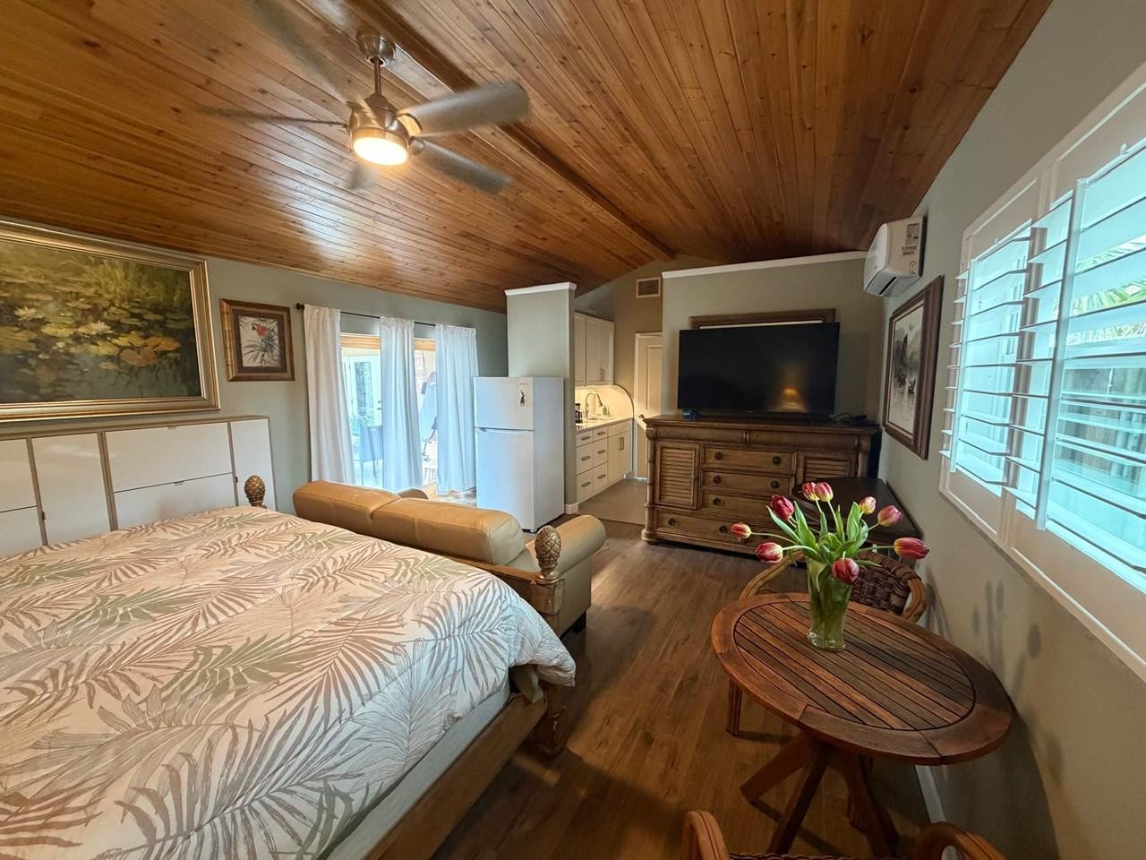 190 Sand Pine Rd #B - Photo 4 of 20