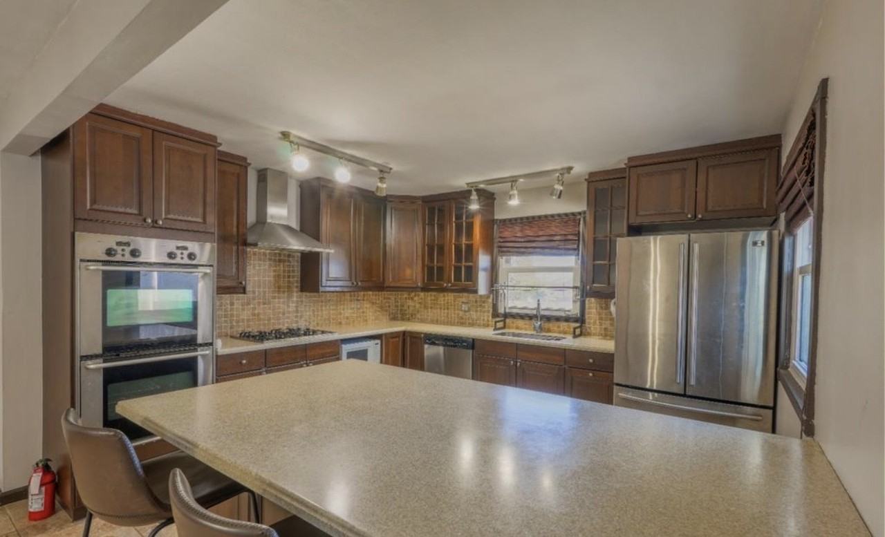 25 Ovington Ave #NA - Photo 3 of 18