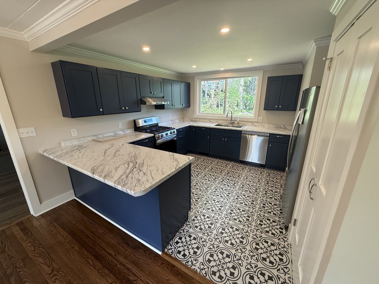 351 Maple St #NA - Photo 4 of 15