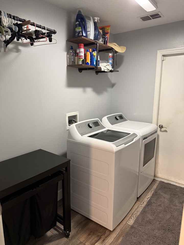3156 Lake Breeze Cir #NA - Photo 4 of 13