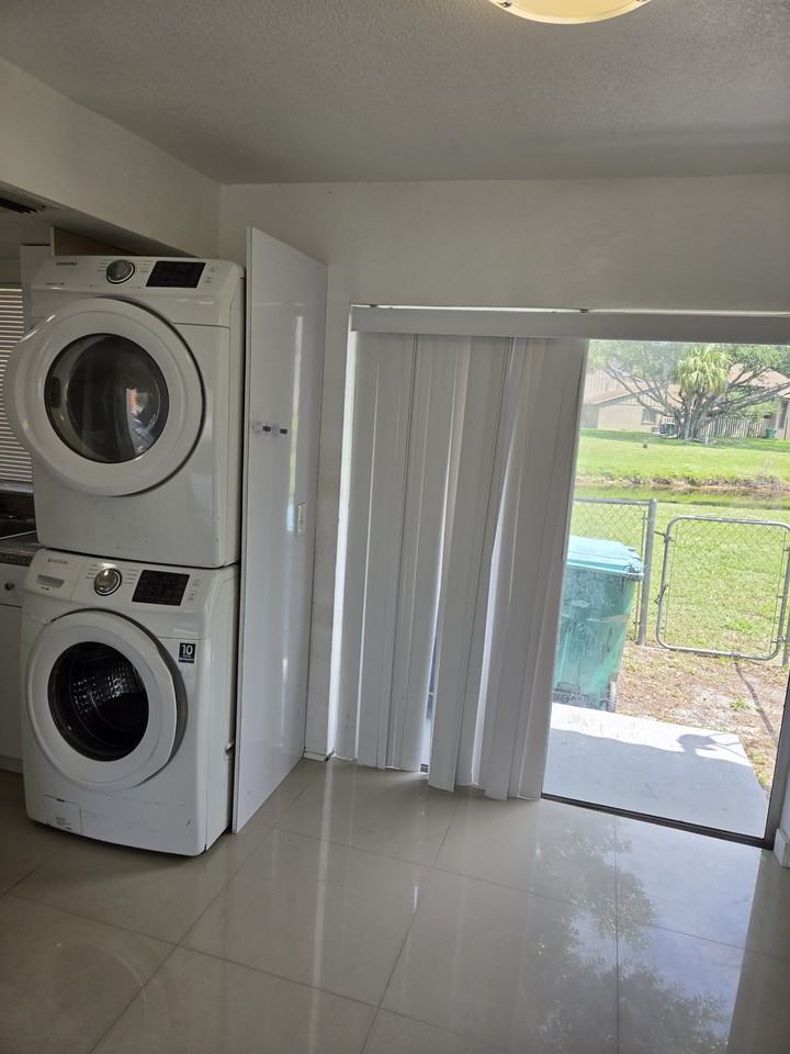 2020 Nw 59th Ter #2020 - Photo 4 of 20