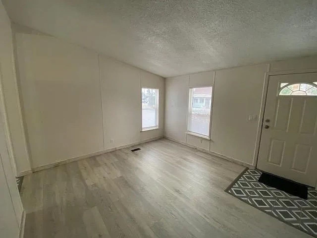 681 Scenic Dr - Photo 4 of 15
