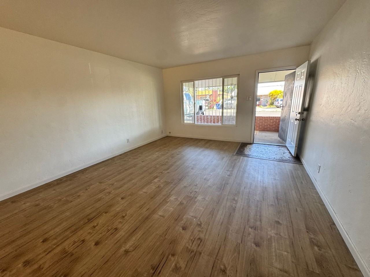 9019 Los Arboles Ave Ne - Photo 2 of 13