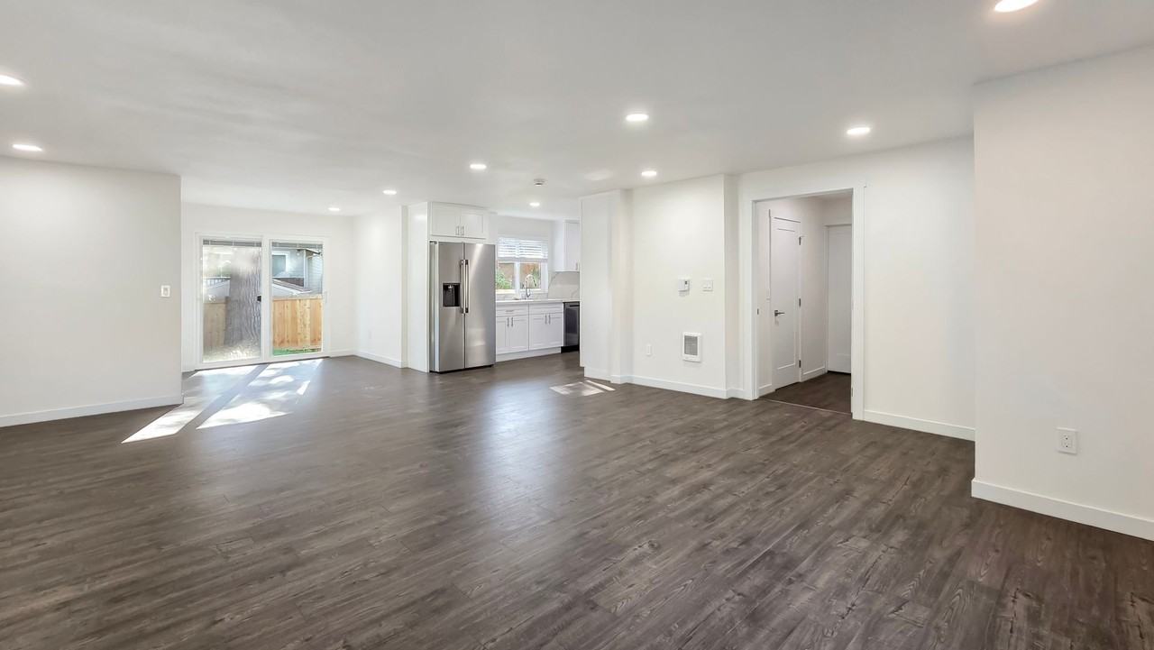 14219 112th Ave Ne - Photo 3 of 18