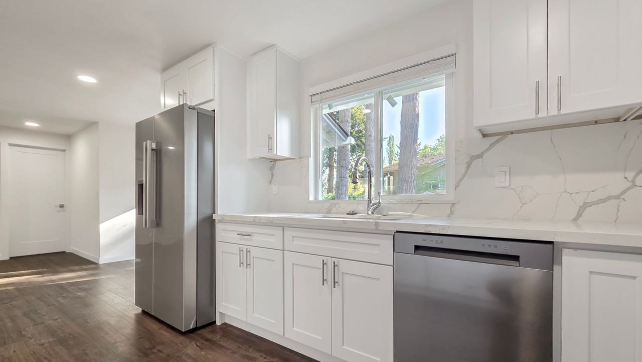 14219 112th Ave Ne - Photo 7 of 18