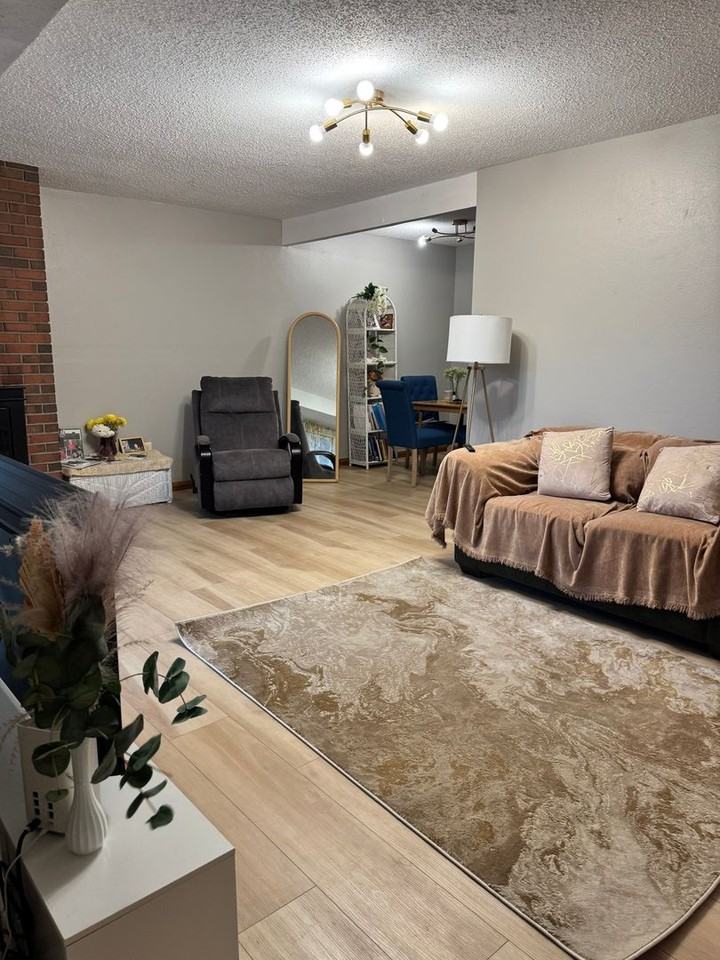 7995 E Mississippi Ave - Photo 4 of 25