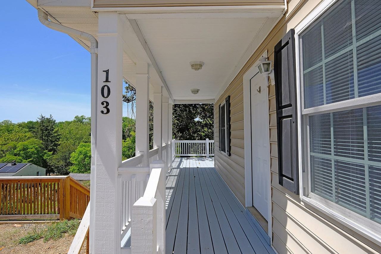 103 Linden St - Photo 2 of 25