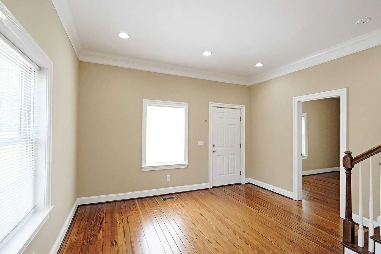 103 Linden St - Photo 4 of 25