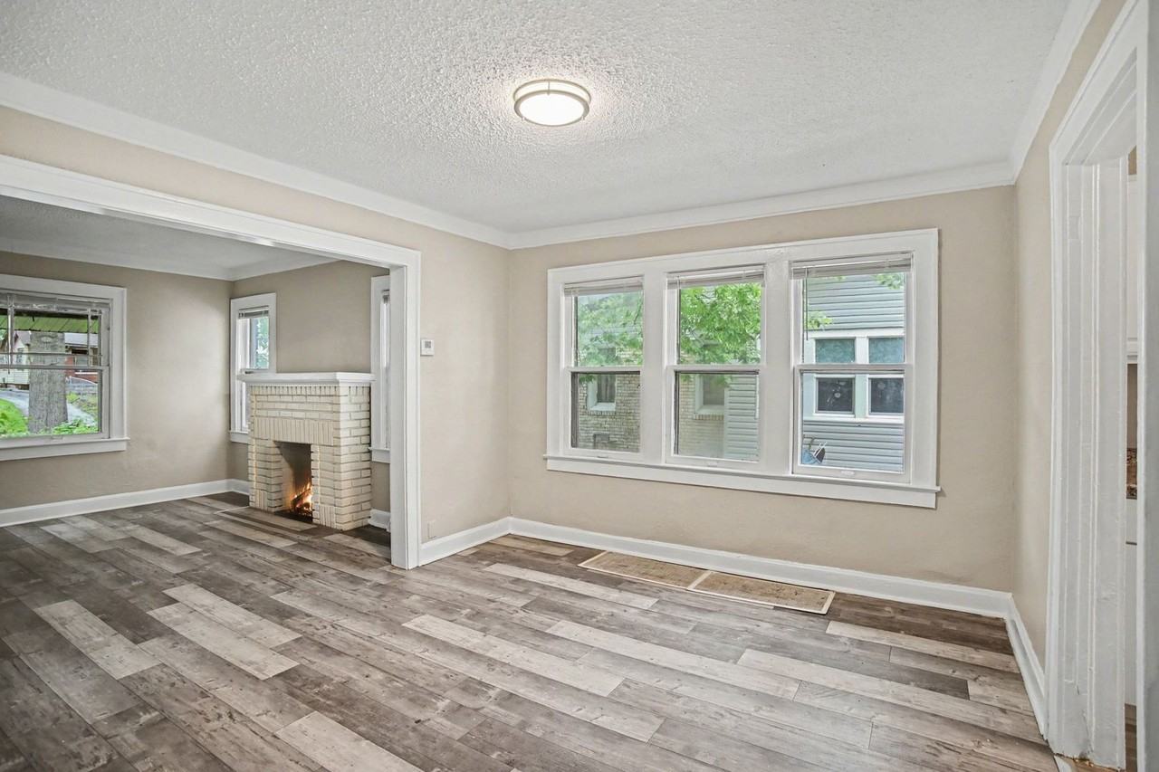 5531 Euclid Ave - Photo 4 of 13