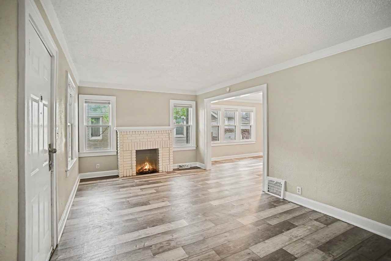 5531 Euclid Ave - Photo 5 of 13