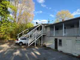 featured image of 32 Cottage St
