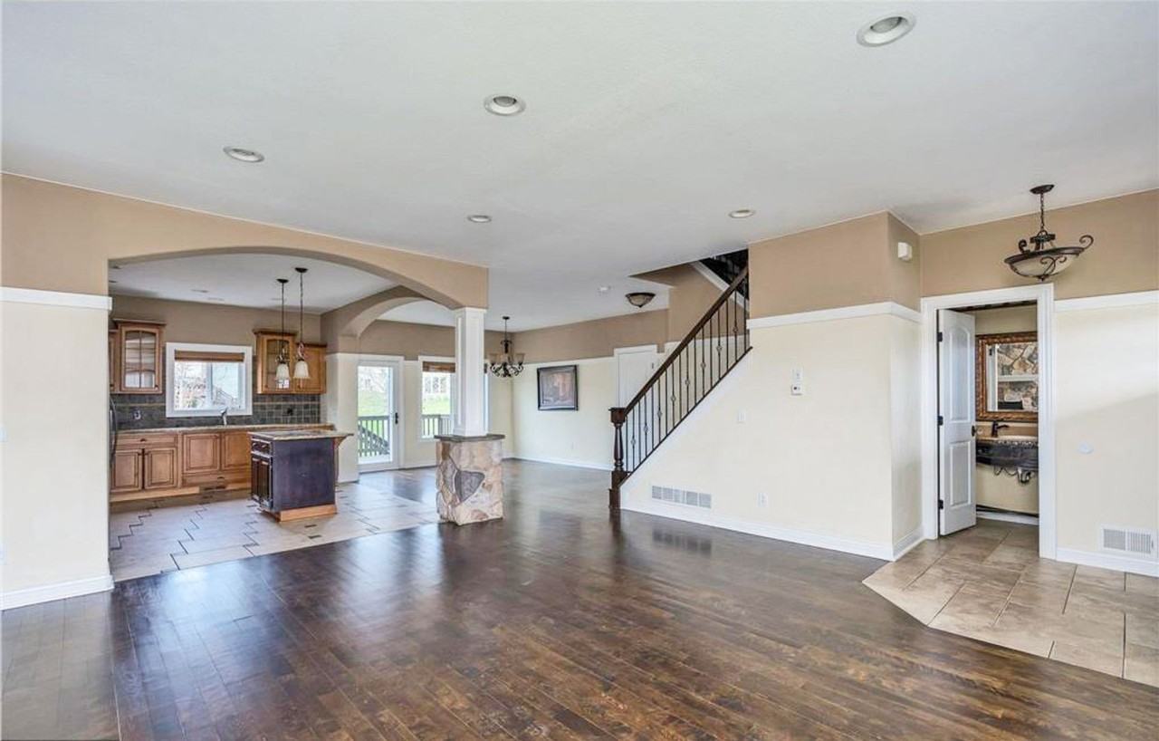 11850 47th Pl Ne - Photo 3 of 26